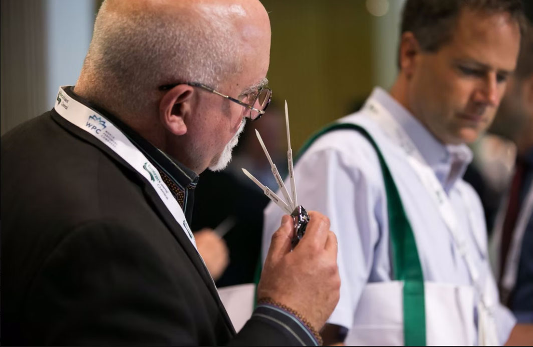 香精與香料(19)-香精的分類、配制與調(diào)和