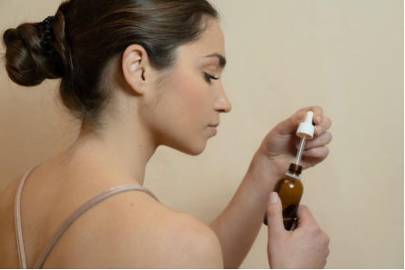 化妝品的香精會(huì)致敏？看完此文,你就明白了!