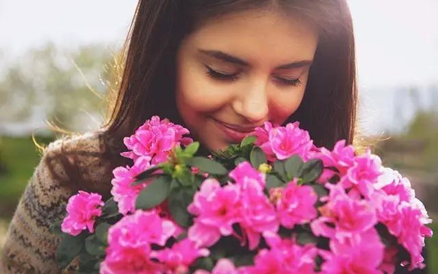 汽車用香水還是香薰？它們有何區(qū)別？