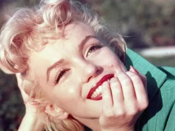 梔子花|4月過(guò)半，純白季即將來(lái)襲，請(qǐng)你穿上“梔子花”入夢(mèng)！