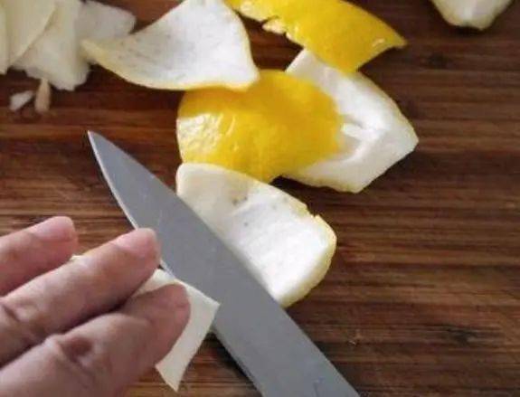 長(zhǎng)期用洗潔精洗碗會(huì)傷害身體？教你3招，省錢(qián)又能讓碗筷干凈健康